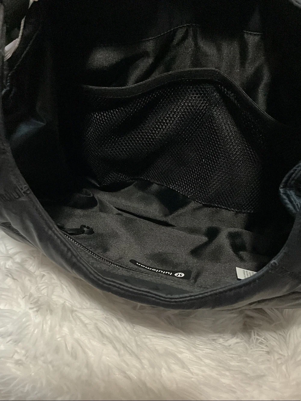 Lululemon Quilty Pleasure Shoulder Bag Mini- Black